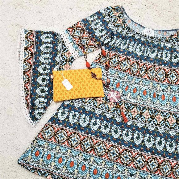 Wristlet, Pouch, Cosmetics Bag. Mustard Yellow. NWT - Picture 2 of 5